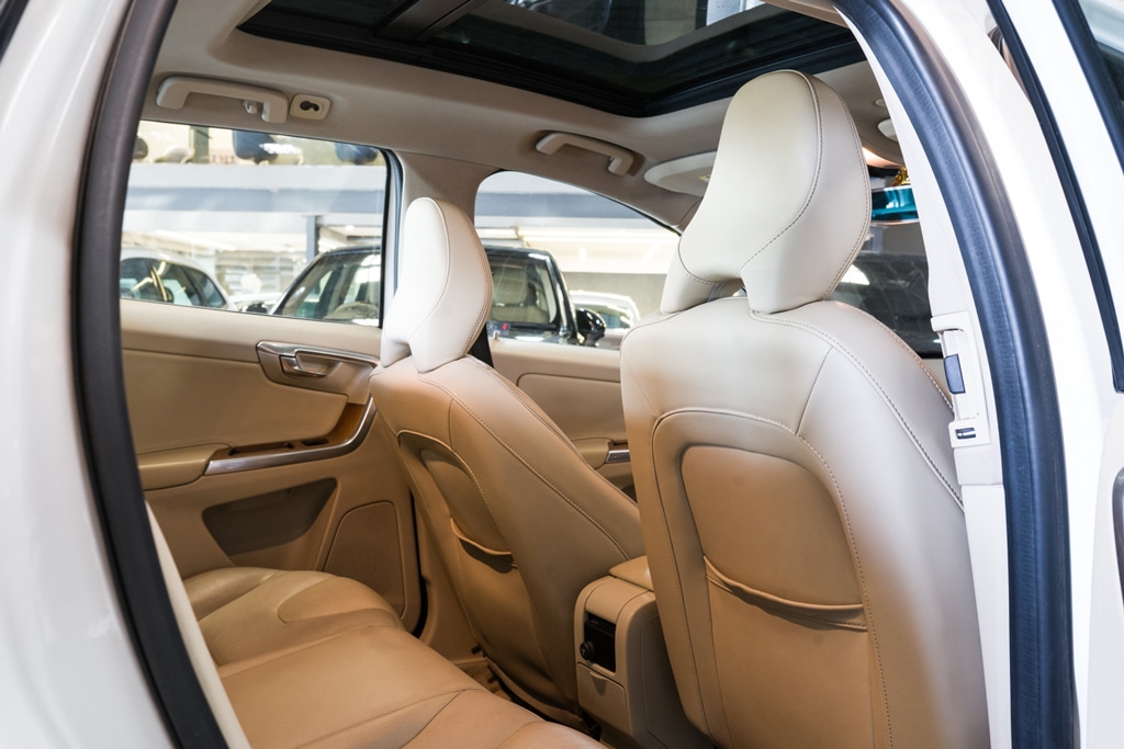 Volvo XC60 D4 S K Car Lounge