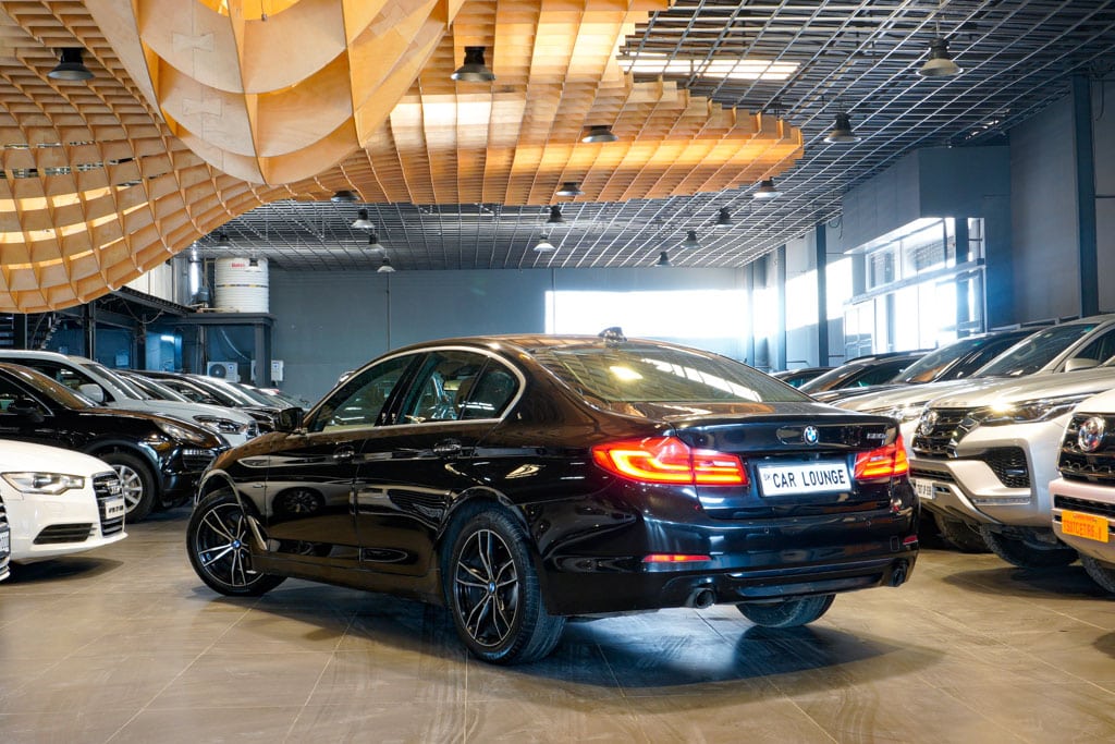 Buy Used BMW 520d Sport Line: Luxury Sedan