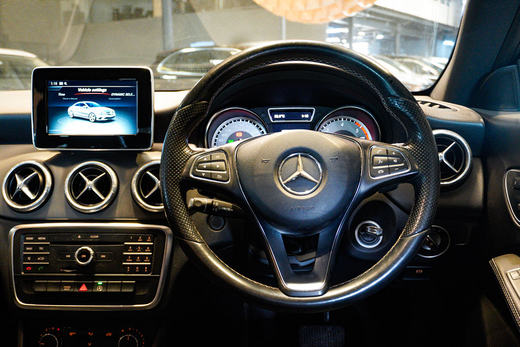 Mercedes Benz CLA 200 D