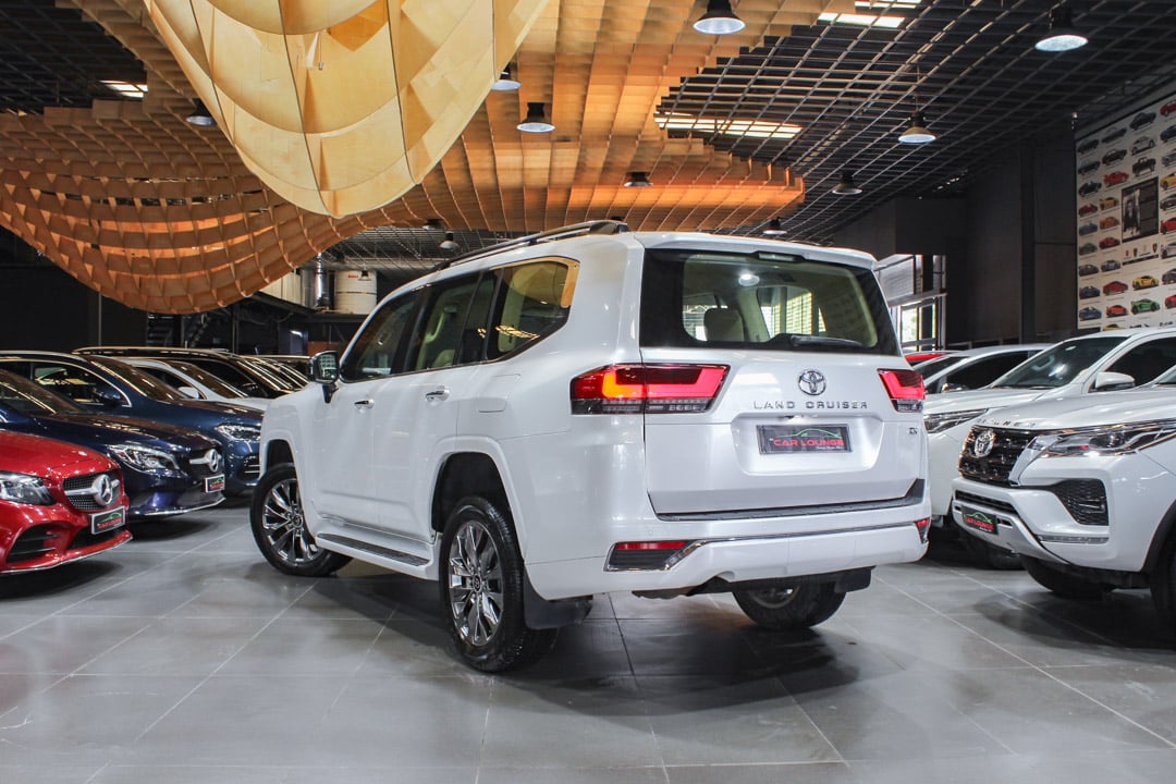 Pre Owned 2020 Land Cruiser: Top Deals In Your Area! - i96uk3f
