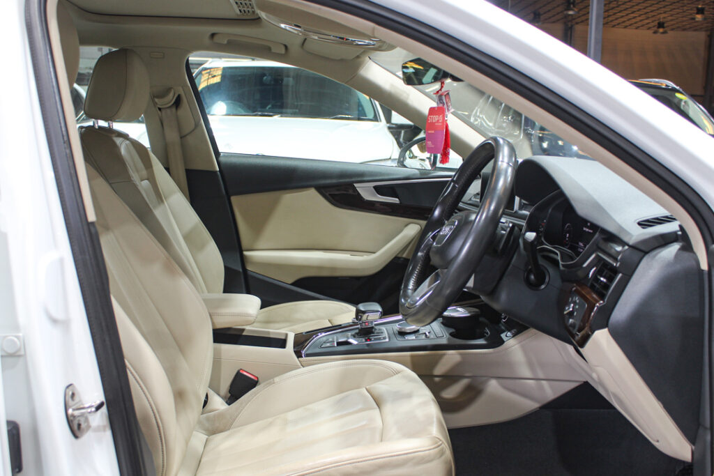 Audi A4 35 TDi S-Line