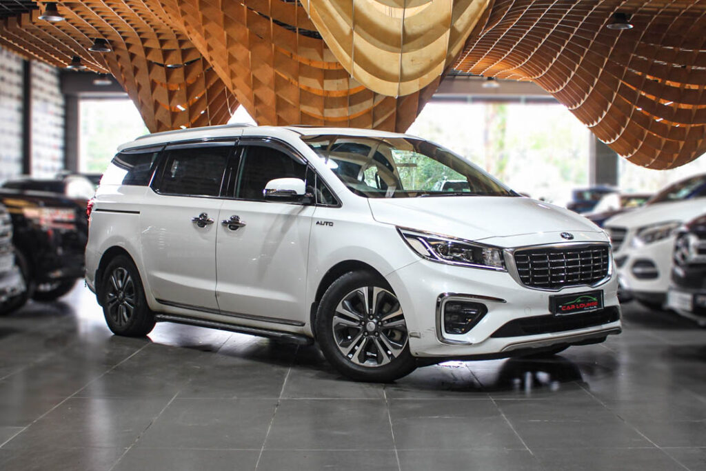 Kia Carnival Prestige