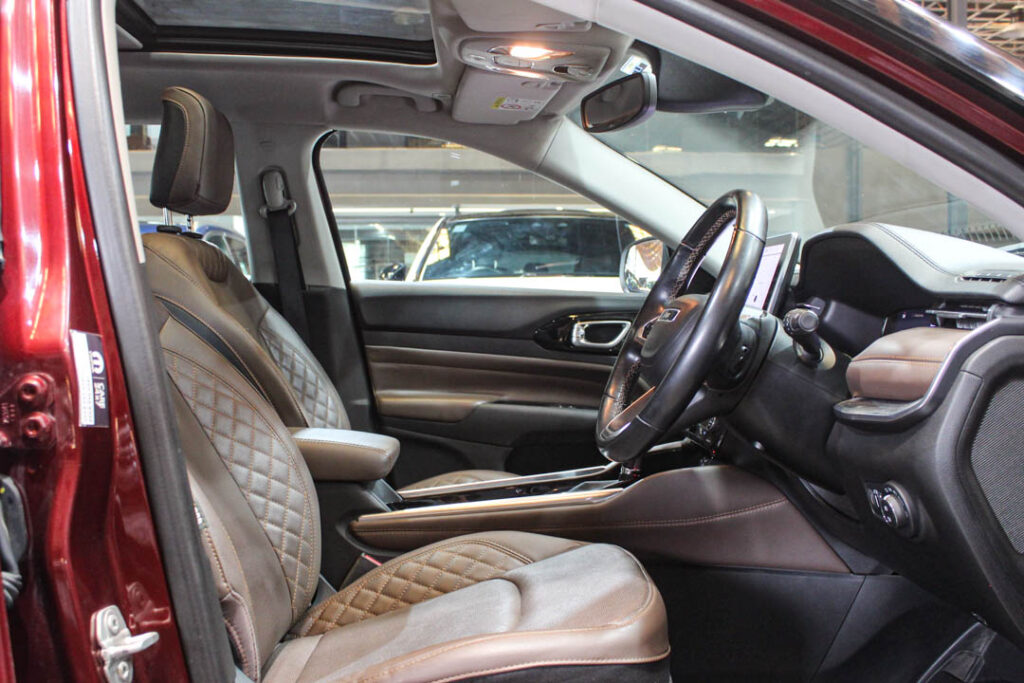 Jeep Meridian Limited (O) 4X2