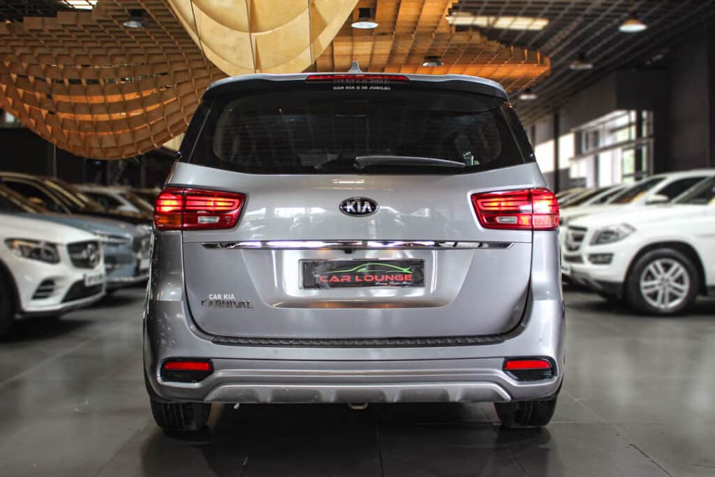 Kia Carnival Prestige