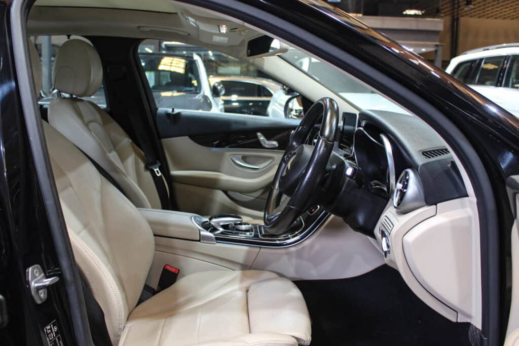 Mercedes C220d
