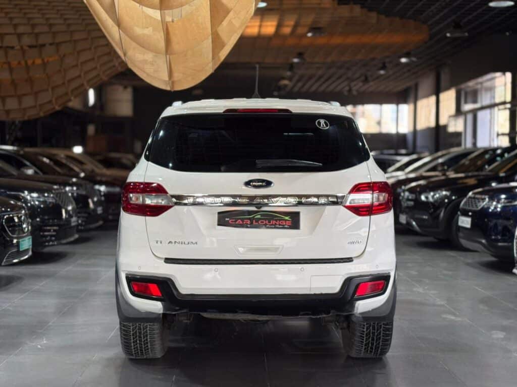 Ford Endeavour 3.2 Titanium