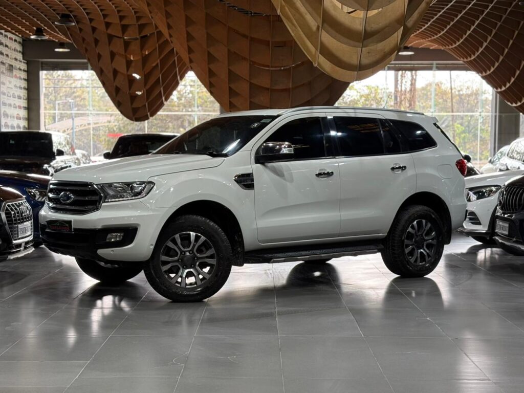 Ford Endeavour 3.2 Titanium